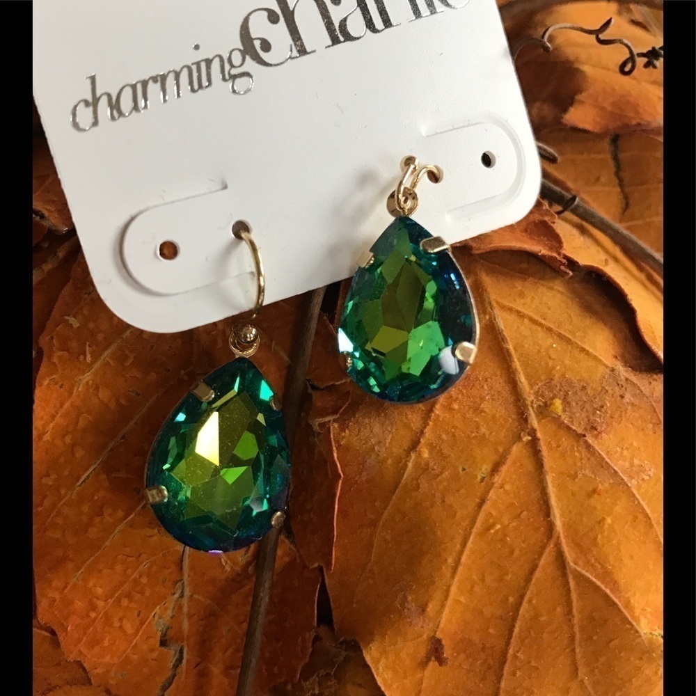 Green crystal earrings